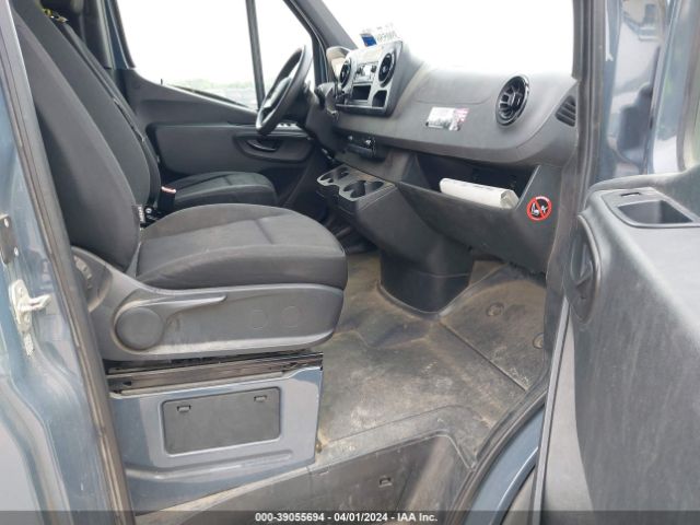 Photo 4 VIN: WD4PF0CD2KP099285 - MERCEDES-BENZ SPRINTER 2500 