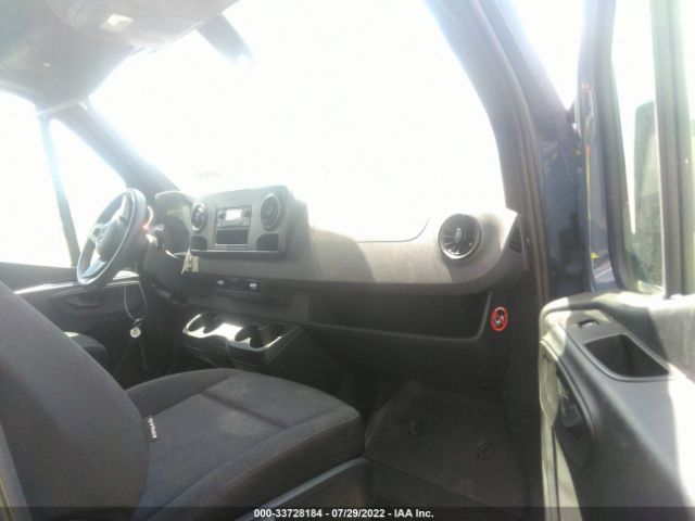 Photo 4 VIN: WD4PF1CD1KP133075 - MERCEDES-BENZ SPRINTER VAN 