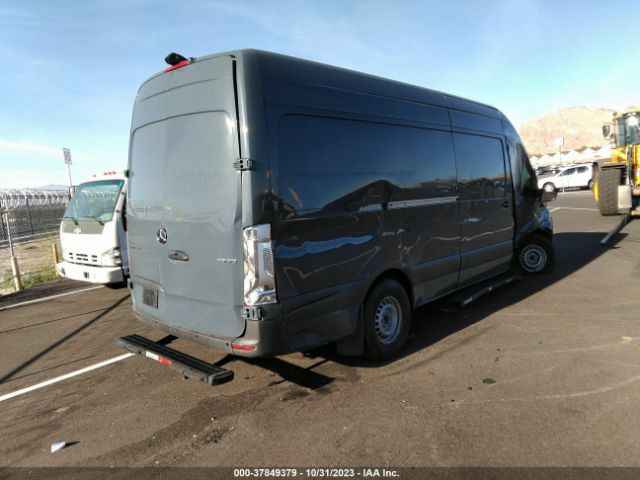 Photo 3 VIN: WD4PF1CD5KP121382 - MERCEDES-BENZ SPRINTER VAN 