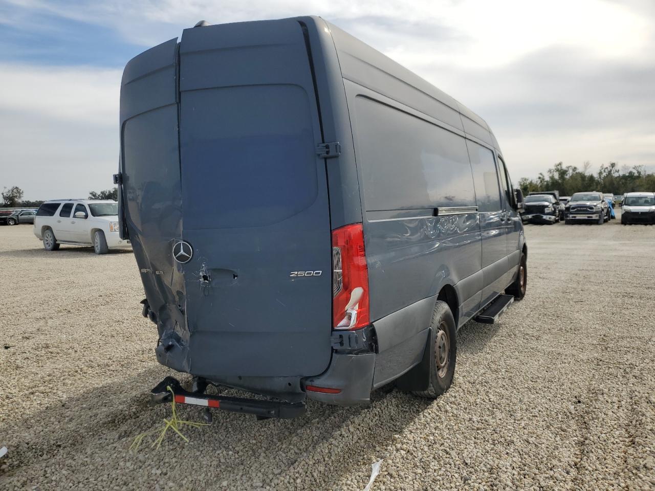 Photo 2 VIN: WD4PF1CD5KP146346 - MERCEDES-BENZ SPRINTER 