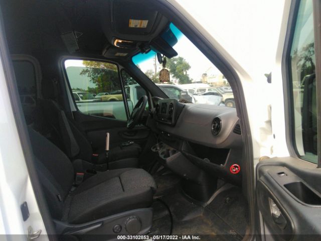 Photo 4 VIN: WD4PF1CD6KP072550 - MERCEDES-BENZ SPRINTER VAN 