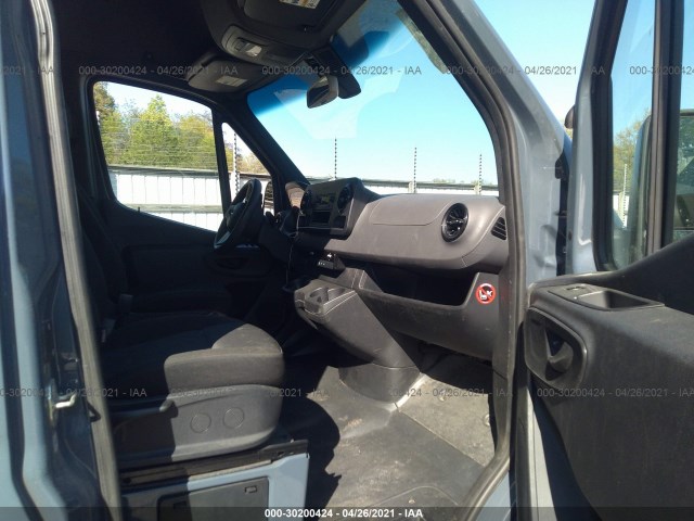 Photo 4 VIN: WD4PF1CD7KP141200 - MERCEDES-BENZ SPRINTER VAN 