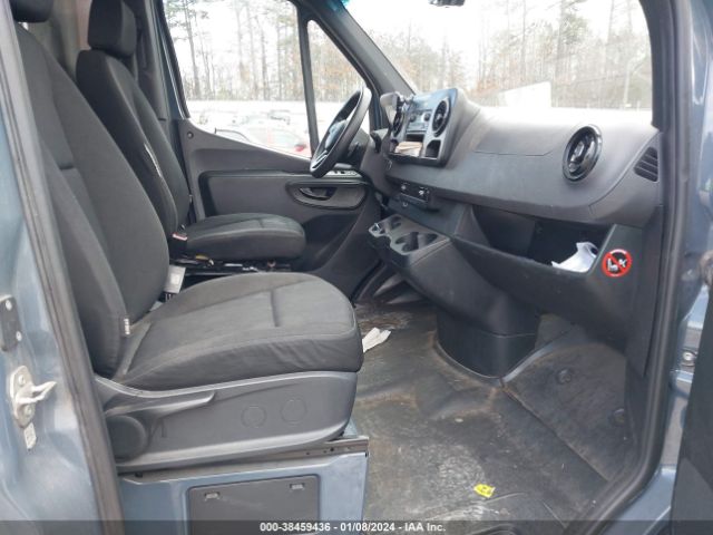 Photo 4 VIN: WD4PF1CD8KP124082 - MERCEDES-BENZ SPRINTER 2500 