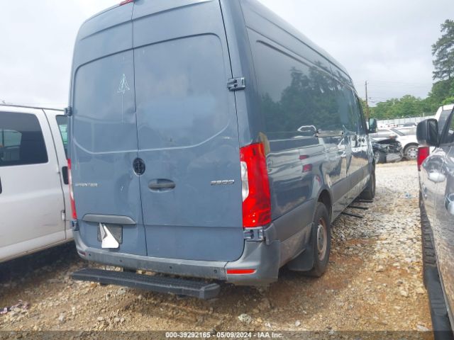 Photo 3 VIN: WD4PF1CDXKP123158 - MERCEDES-BENZ SPRINTER 2500 