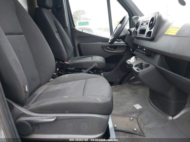 Photo 4 VIN: WD4PF1CDXKP123158 - MERCEDES-BENZ SPRINTER 2500 