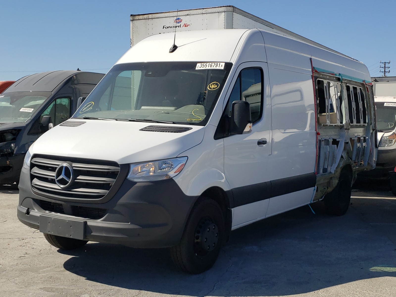 Photo 1 VIN: WD4PF4CD4KP170476 - MERCEDES-BENZ SPRINTER 3 