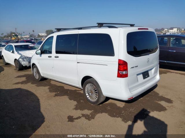 Photo 2 VIN: WD4PG2EE1J3372429 - MERCEDES-BENZ METRIS 