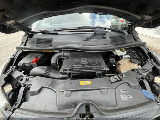 Photo 9 VIN: WD4PG2EE3J3414230 - MERCEDES-BENZ METRIS 