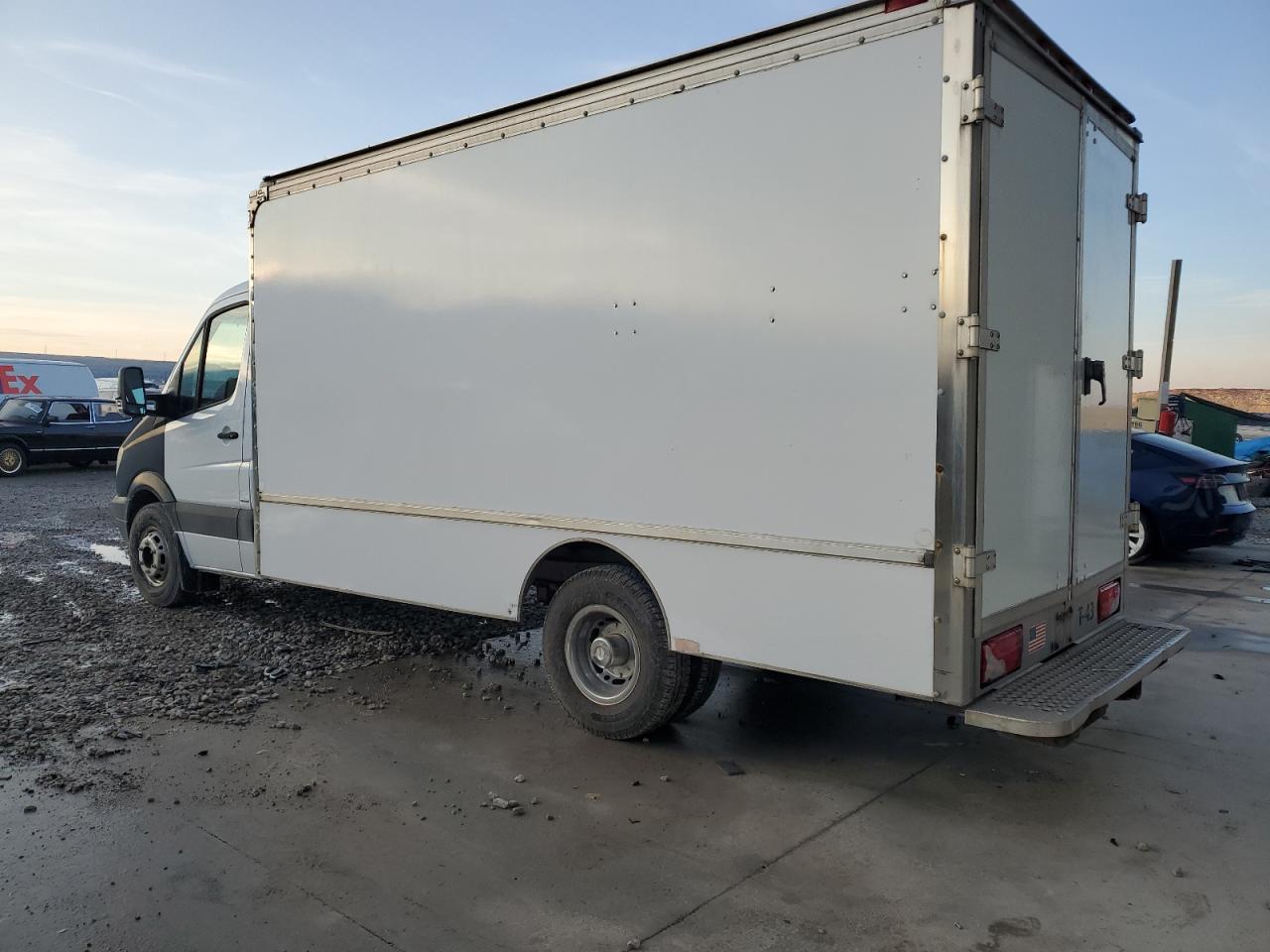 Photo 2 VIN: WDAPF4CC3B9476528 - MERCEDES-BENZ SPRINTER 