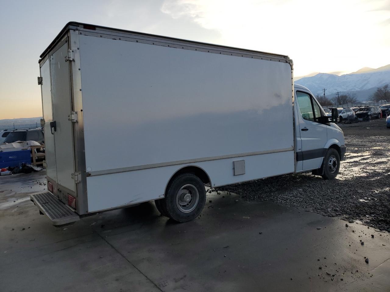 Photo 3 VIN: WDAPF4CC3B9476528 - MERCEDES-BENZ SPRINTER 