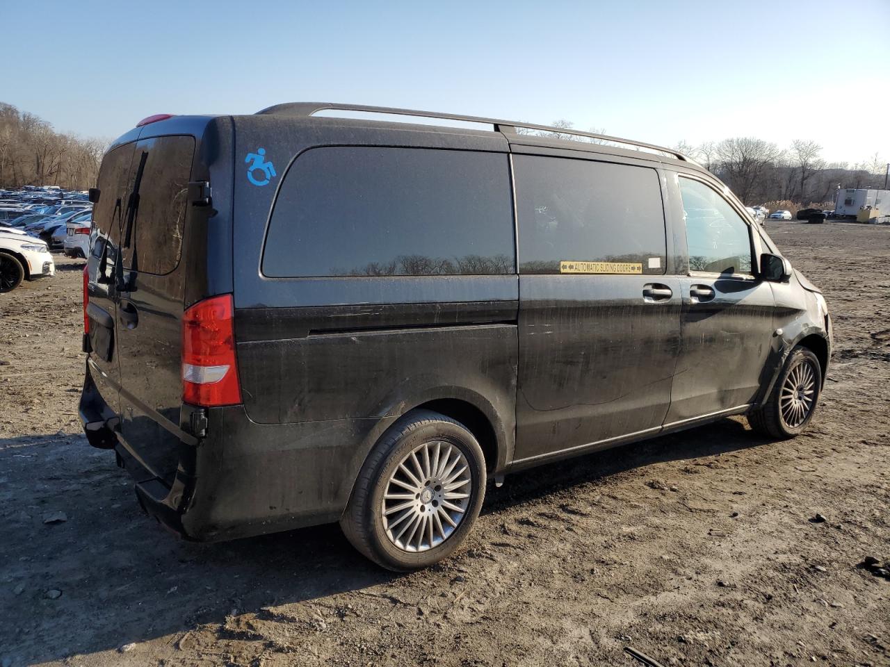 Photo 2 VIN: WDAPG2EE9H3320747 - MERCEDES-BENZ METRIS 