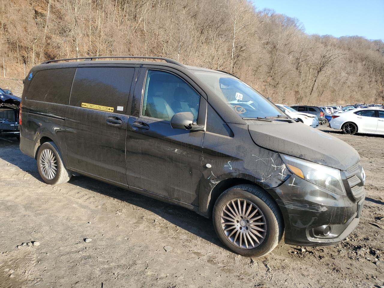 Photo 3 VIN: WDAPG2EE9H3320747 - MERCEDES-BENZ METRIS 