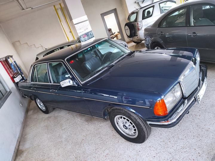 Photo 1 VIN: WDB12322310123224 - MERCEDES-BENZ 230E CITY CAR 