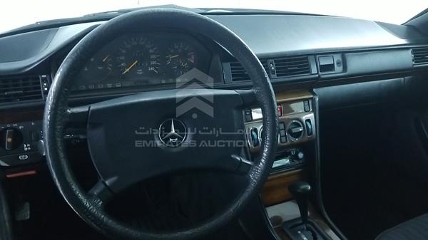 Photo 14 VIN: WDB1240221J013415 - MERCEDES-BENZ E220 