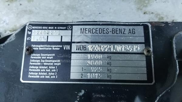 Photo 2 VIN: WDB1240221J013415 - MERCEDES-BENZ E220 