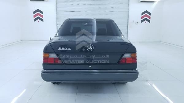 Photo 6 VIN: WDB1240221J013415 - MERCEDES-BENZ E220 