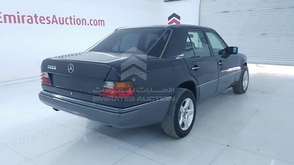 Photo 7 VIN: WDB1240221J013415 - MERCEDES-BENZ E220 