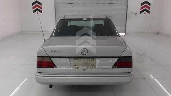 Photo 6 VIN: WDB1240231B693590 - MERCEDES-BENZ E 230 