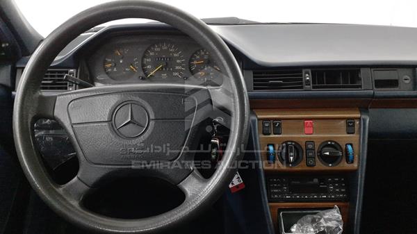 Photo 14 VIN: WDB1240231B693590 - MERCEDES-BENZ E 230 