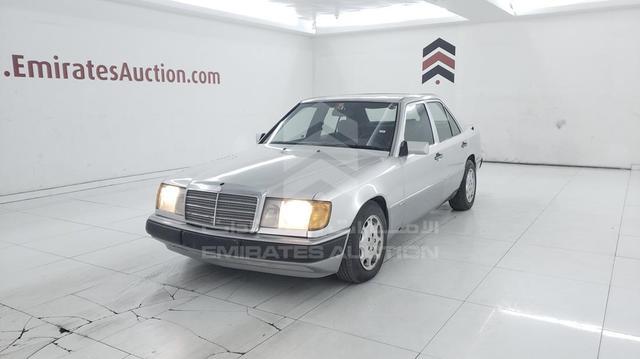 Photo 6 VIN: WDB1240321B935457 - MERCEDES E320 