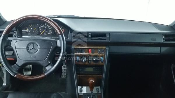 Photo 14 VIN: WDB1240361B821916 - MERCEDES-BENZ E 500 