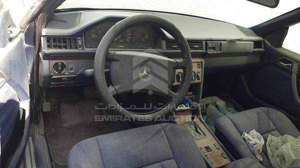 Photo 9 VIN: WDB1240511B497055 - MERCEDES-BENZ CE 300 