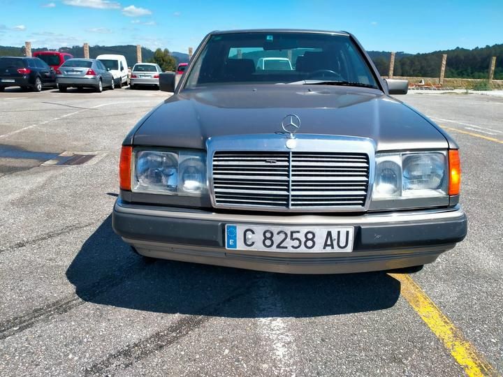 Photo 0 VIN: WDB1242301B322783 - MERCEDES-BENZ E300 W124 