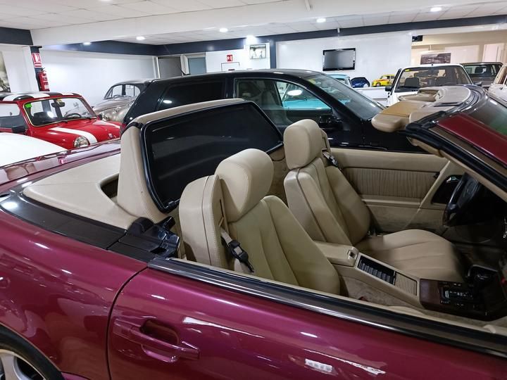 Photo 14 VIN: WDB1290631F118770 - MERCEDES-BENZ SL 320 CONVERTIBLE 