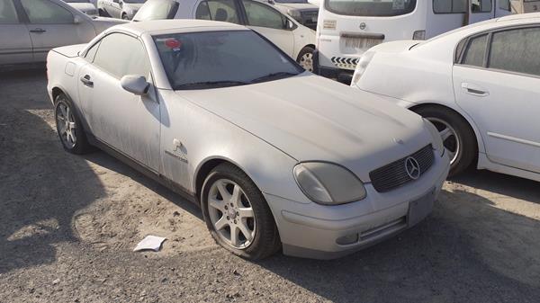 Photo 8 VIN: WDB1704471F023376 - MERCEDES-BENZ SLK230 