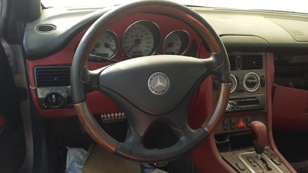 Photo 13 VIN: WDB1704491F293169 - MERCEDES-BENZ SLK230 