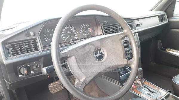 Photo 10 VIN: WDB2010351F671262 - MERCEDES-BENZ 190 2.5 16V 