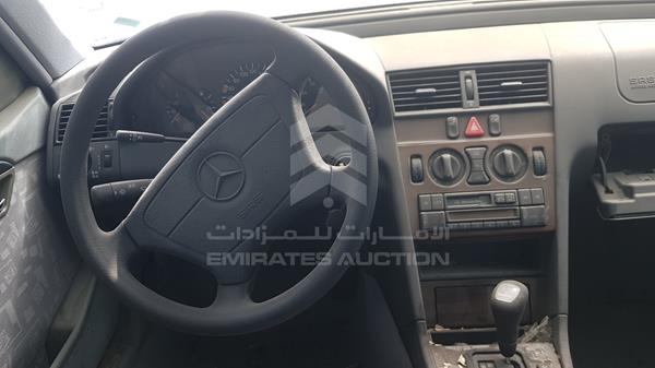 Photo 9 VIN: WDB2020201F572441 - MERCEDES-BENZ C 200 