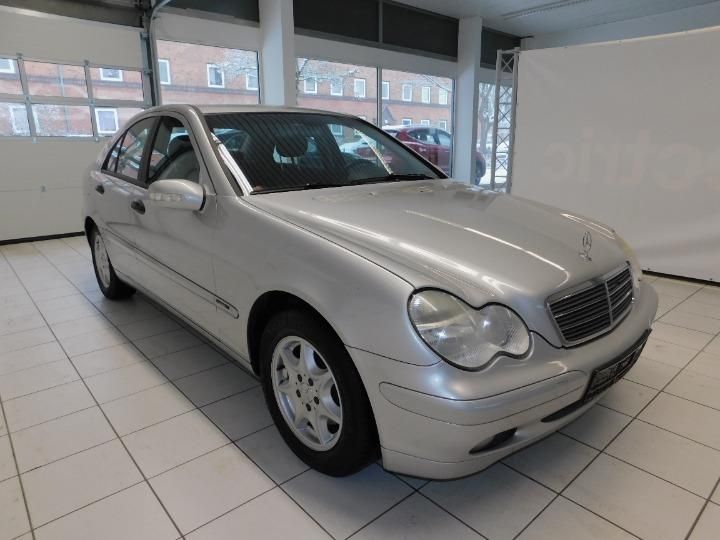 Photo 3 VIN: WDB2030071F484231 - MERCEDES-BENZ C-CLASS SALOON 