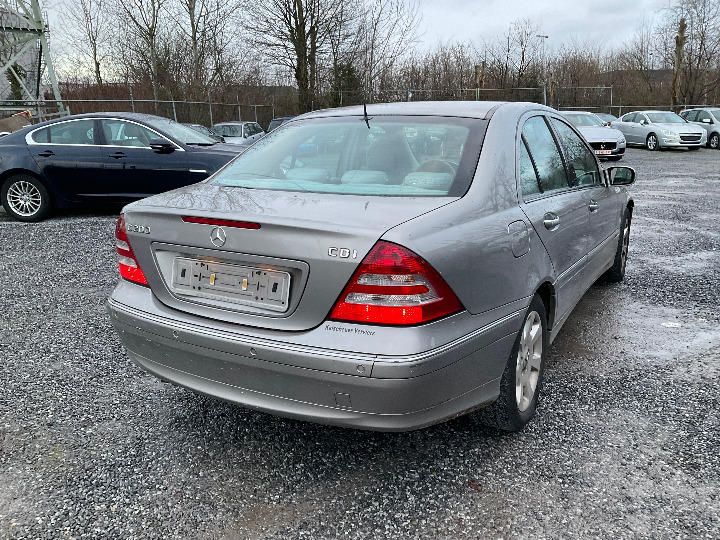 Photo 2 VIN: WDB2030071F914704 - MERCEDES-BENZ C-CLASS SALOON 