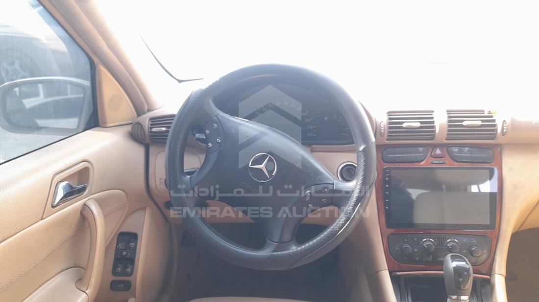 Photo 13 VIN: WDB2030421F377632 - MERCEDES C200 