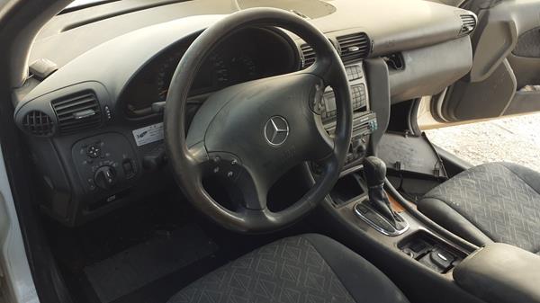 Photo 13 VIN: WDB2030451F146636 - MERCEDES-BENZ C200 