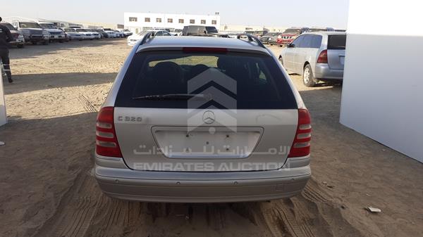 Photo 5 VIN: WDB2032641F149610 - MERCEDES-BENZ C 320 