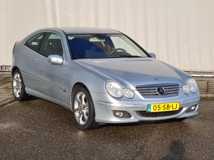 Photo 2 VIN: WDB2037301A868749 - MERCEDES-BENZ C-KLASSE 