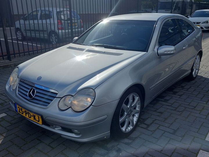 Photo 1 VIN: WDB2037461A519991 - MERCEDES-BENZ C-KLASSE SPORTCOUP 