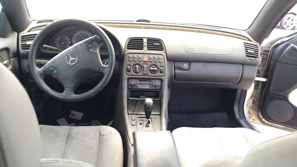 Photo 14 VIN: WDB2083481T061821 - MERCEDES-BENZ CLK 230 