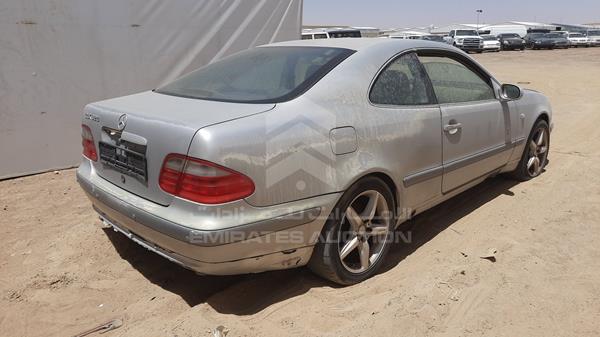 Photo 6 VIN: WDB2083651F000507 - MERCEDES-BENZ CLK320 