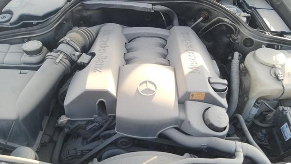 Photo 25 VIN: WDB2083651F024726 - MERCEDES-BENZ CLK320 