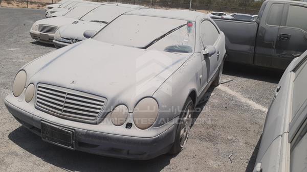 Photo 3 VIN: WDB2083651F028012 - MERCEDES-BENZ CLK320 