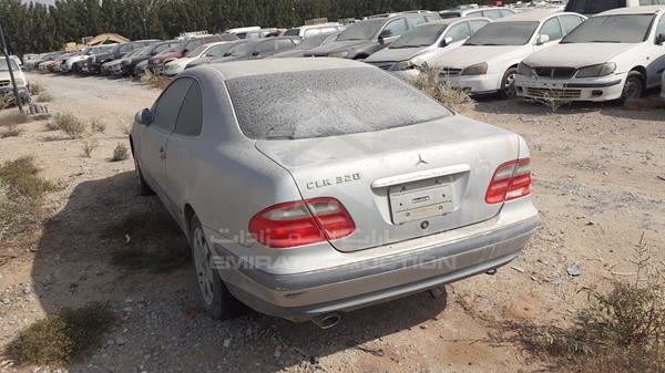 Photo 4 VIN: WDB2083651F072123 - MERCEDES-BENZ CLK320 