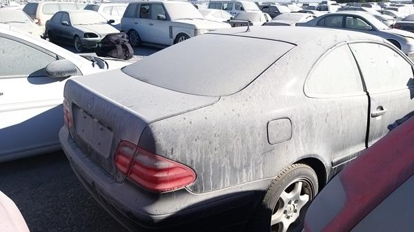 Photo 6 VIN: WDB2083651F160422 - MERCEDES-BENZ CLK320 