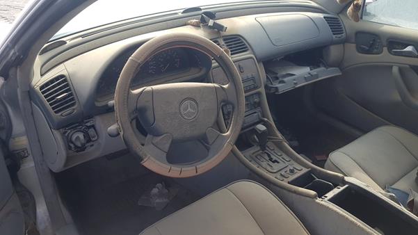 Photo 14 VIN: WDB2084651T009440 - MERCEDES-BENZ CLK320 