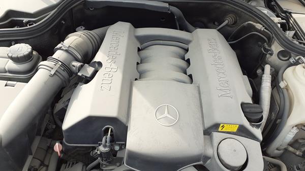 Photo 23 VIN: WDB2084651T118439 - MERCEDES-BENZ CLK320 