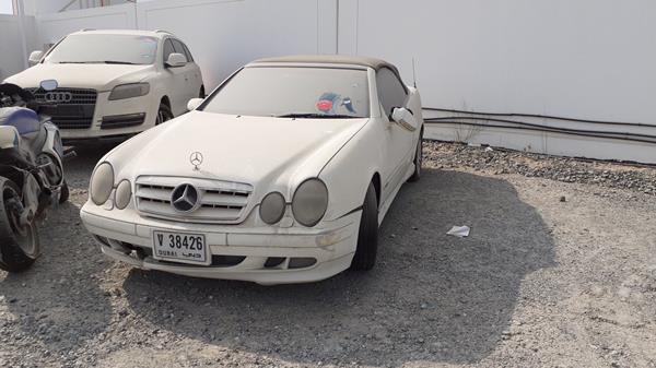 Photo 3 VIN: WDB2084651T118439 - MERCEDES-BENZ CLK320 