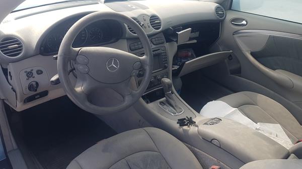 Photo 13 VIN: WDB2093611F013894 - MERCEDES-BENZ CLK 240 