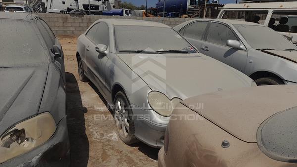 Photo 7 VIN: WDB2093651F001088 - MERCEDES-BENZ CLK320 